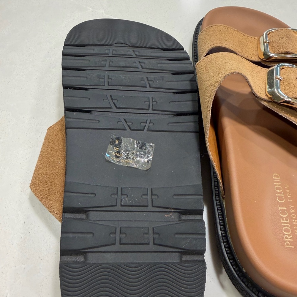 NWOT Project Cloud sandal, size 6- tan suede with black sole - Picture 4 of 5